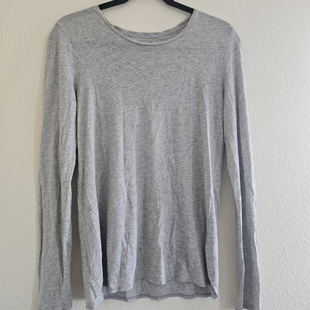 Everlane Gray Long Sleeve Top